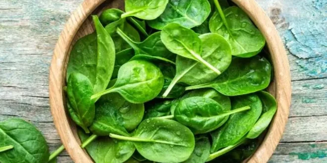 12 Buah dan Sayur dengan Pestisida Tinggi & Cara Aman Konsumsi