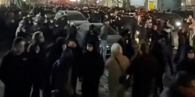 Analisis Lengkap Strategi AS Kuasai Minyak Iran dan Dampaknya