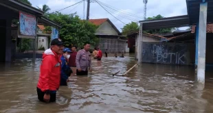 Banjir Parah Tangerang & Tangsel: Evakuasi & Dampak 2,5 Meter