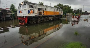 Dampak Banjir Terhadap Operasional KAI dan Logistik Nasional