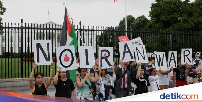 Demo Iran Memanas: Ancaman Militer ke AS & Israel Terbaru