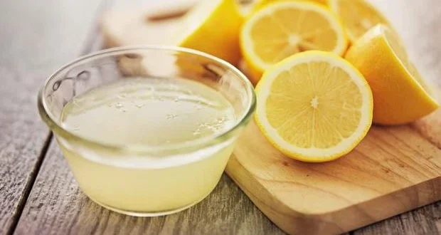 Manfaat dan Risiko Minum Air Lemon untuk Kesehatan Tubuh