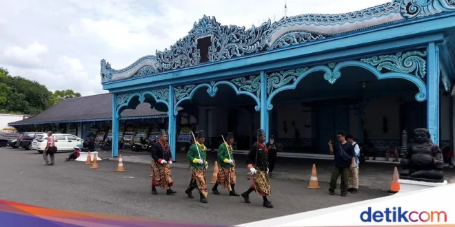 Pemerintah Tegaskan Sikap Soal Dualisme Kepemimpinan Keraton Solo