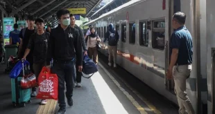 Penjualan Tiket Kereta Natal-Tahun Baru Naik 10,86%, Dampak Ekonomi Positif