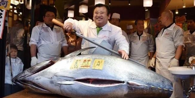 Raja Sushi Beli Tuna Raksasa Rp54 Miliar di Lelang Toyosu