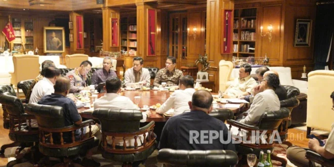 Rapat Prabowo di Hambalang: Strategi 10 Kampus Dunia Terbaru