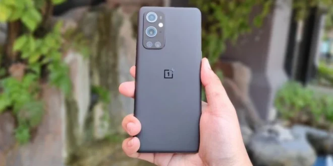 Realme Kembali Bergabung dengan Oppo: Dampak dan Strategi Terbaru