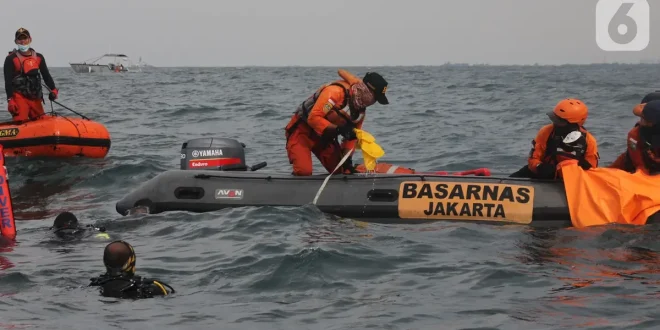 Tim SAR Temukan Serpihan Pesawat ATR 42-500 di Gunung Bulusaraung