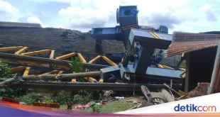 Tragedi Crane Ambruk Timpa Kereta di Thailand, 22 Tewas