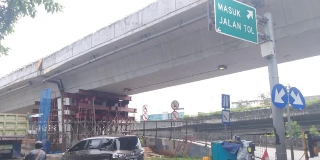 Viral Pak Ogah Tutup Exit Tol Rawa Buaya, 6 Ditangkap Polisi